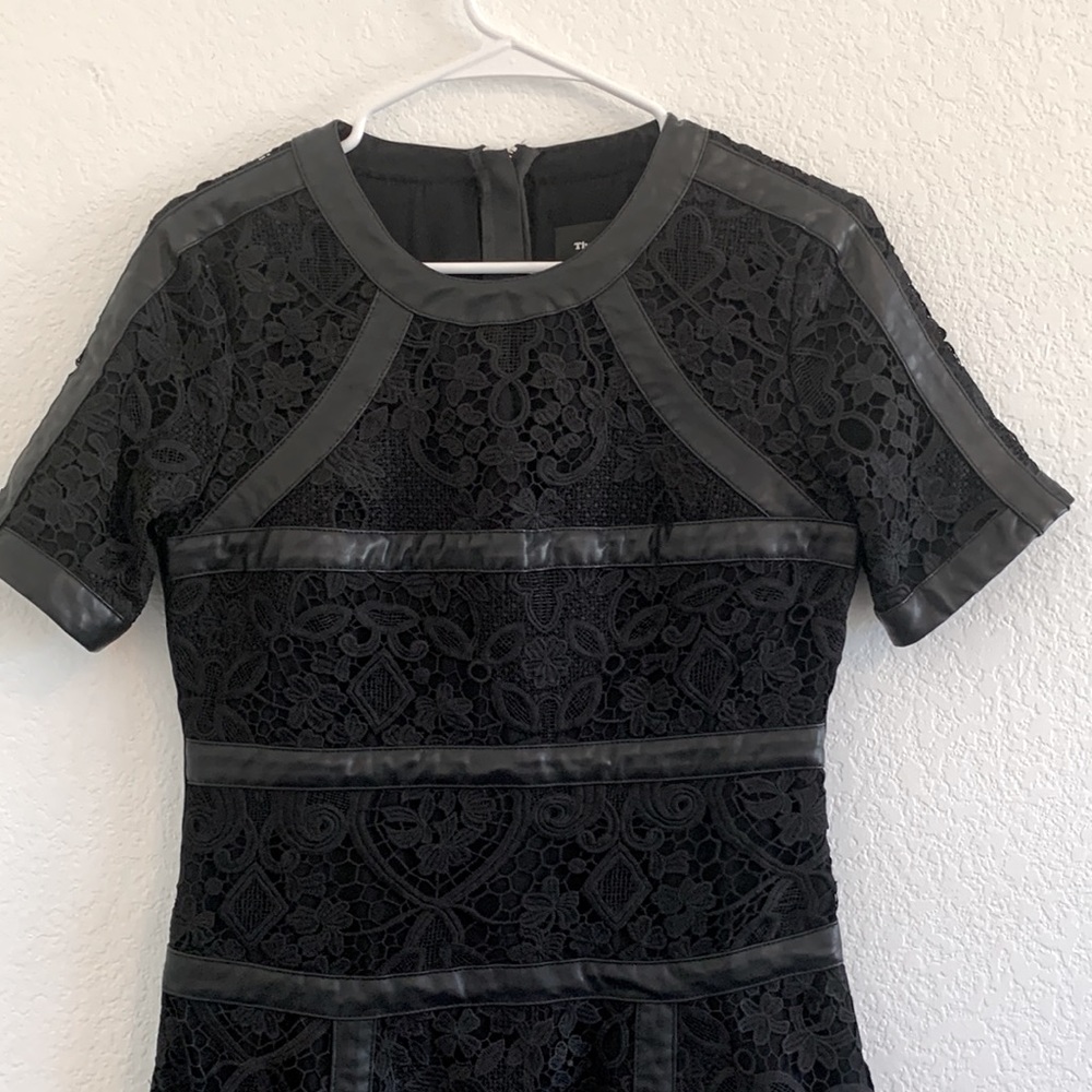 THE KOOPLES BLACK LACE DRESS FAUX LEATHER TRIM FIT & FLARE DESIGNER MEDIUM - Picture 6 of 10